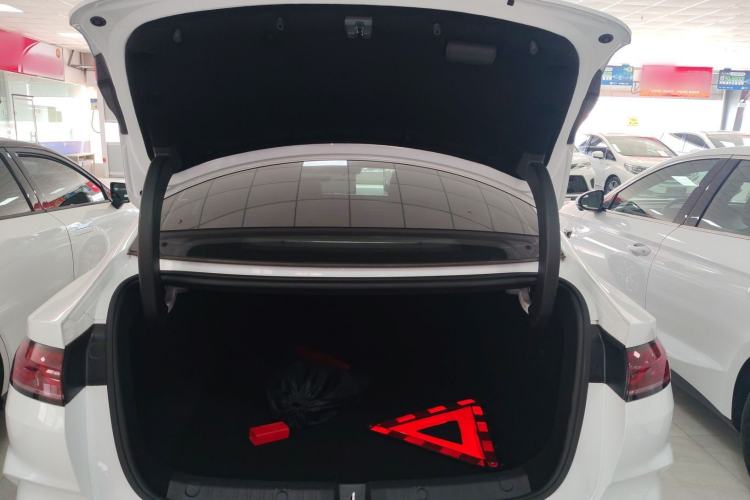 Used BYD Qin L 2024 DM-i 80KM Beyond Model Trunk