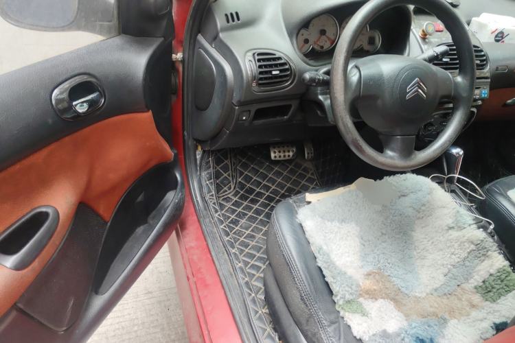 Used Citroen C2 2012 1.6L Automatic Sport Model Driver Seat