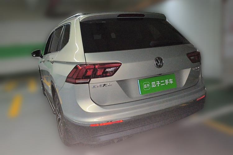 Used Volkswagen Tiguan L 2017 330TSI Automatic Two-Wheel Drive Luxury Edition Rear Left 45 Deg