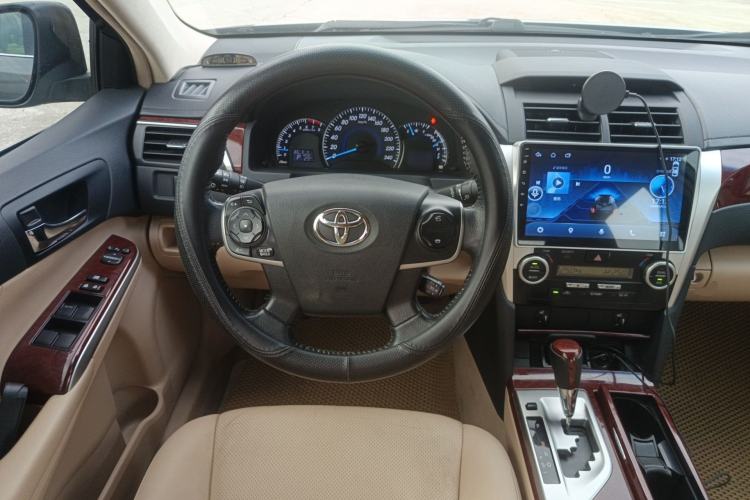 Used Toyota Camry 2012 2.5G Luxury Edition Steering Wheel