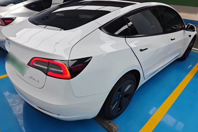 Used Tesla Model 3 2022 Rear-Wheel-Drive Version Rear Right 45 Deg