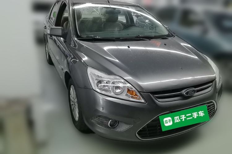 Used Ford Focus 2013 Sedan Classic 1.8L Automatic Fashion Edition