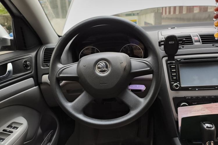 Used Skoda Octavia 2014 1.6L Automatic Yijun Edition
