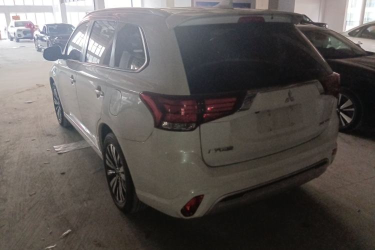 Used Mitsubishi Outlander 2021 2.0L Two-Wheel Drive Comfort Edition 5 Seats
