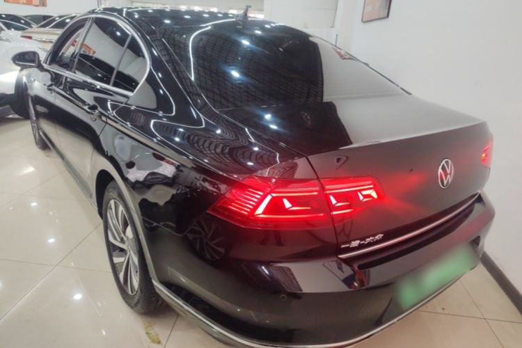 Used Volkswagen Magotan GTE Plug-in Hybrid 2022 GTE Luxury Model Exterior 2