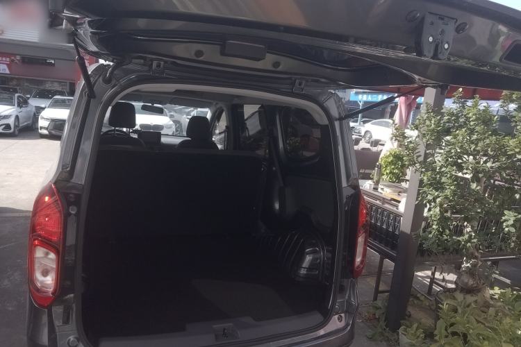 Used Wuling Hongguang New Energy 2025 Extended-Range Hybrid 50 km Standard Version