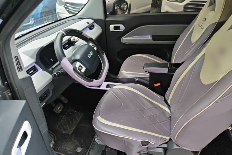 Used Chery QQ Ice Cream 2022 120km Conical Shape Lithium Iron Phosphate Left Front Seat