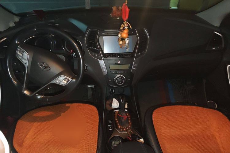 Used Hyundai Santa Fe 2013 2.4L Automatic Two-Wheel Drive Smart Version