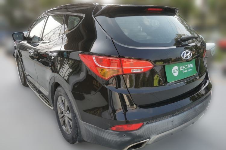 Used Hyundai Santa Fe 2013 2.4L Automatic Two-Wheel Drive Smart Version Rear Left 45 Deg