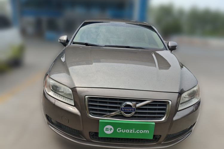Used Volvo S80L 2011 2.0T ZhiZun Edition
