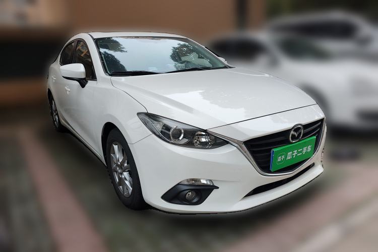 Used Mazda 3 Axela 2016 Sedan 1.5L Automatic Luxury Model