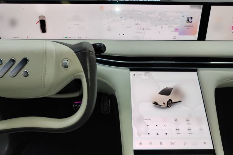 Used IM LS7 2023 100kWh Pro All-Wheel-Drive Version
