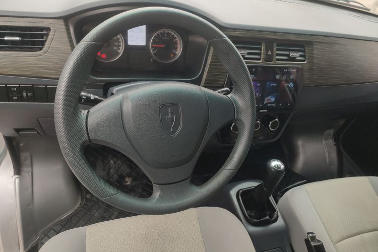 Used SRM Xiaohaishi X30 2024 1.5L Business Type Van 2/5 Seats Non-Air Conditioning Version SWJ15
