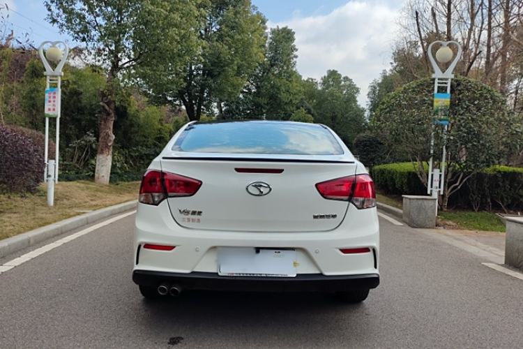 Used Soueast V5 Lingzhi 2017 1.5L Manual New Elite Model