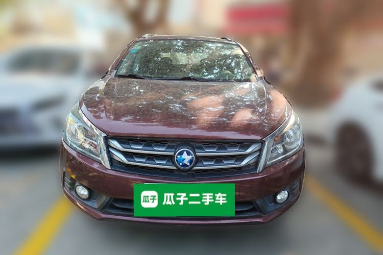 Used Venucia T70 2016 2.0L CVT Smart Choice Edition Front