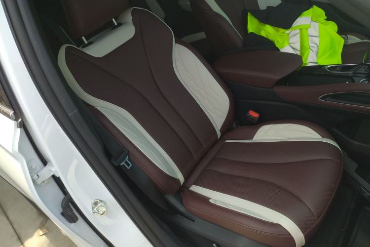 Used Geely Auto Monjaro L 2021 2.0TD DCT EVO Two-Wheel Drive Prestige Version Right Front Seat