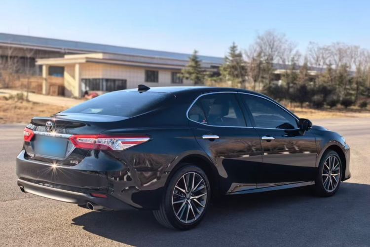 Used Toyota Camry 2021 2.5G Luxury Edition
