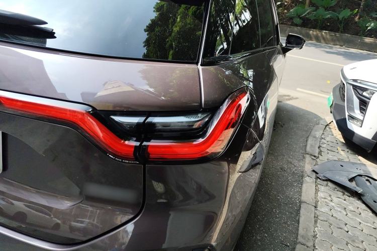 Used Nio ES6 2019 430KM First-Edition Commemorative Version
