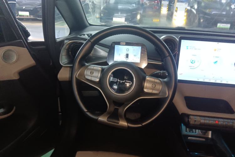 Used BYD Dolphin 2023 420 km Free Version
