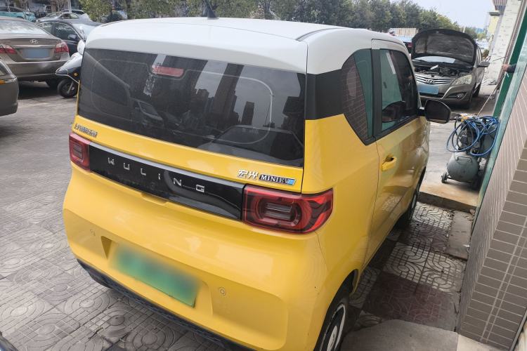 Used Wuling Hongguang MINIEV 2021 Macaron Fashion Model Lithium Iron Phosphate Exterior 4