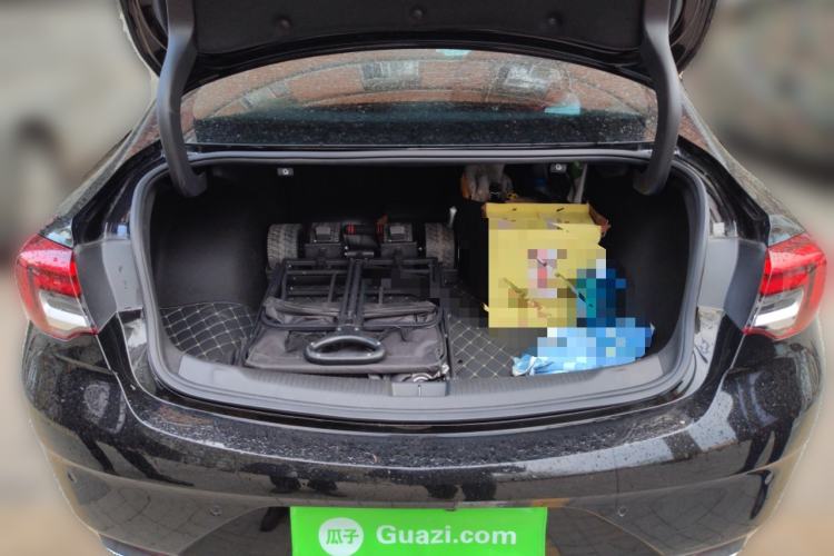 Used Buick Regal 2024 25T Deluxe Edition Trunk