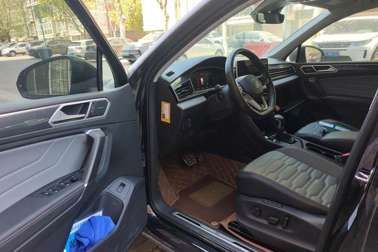 Used Volkswagen Tiguan L 2023 330TSI Automatic Two-Wheel Drive R-Line Flagship Edition Driver Seat