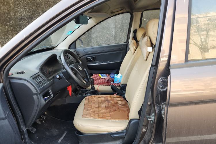 Used Dongfeng Fengon 330 2014 1.5L Manual Utility Version DK15
