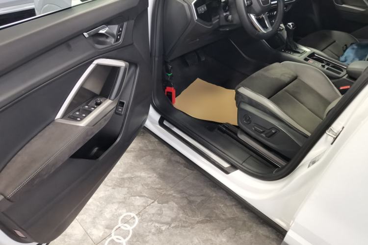 Used Audi Q3 2022 35 TFSI Progressive Dynamic Edition
