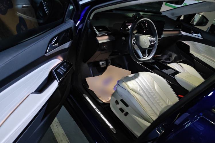 Used Volkswagen ID.6 X 2021 Pro Smart Long-Range Edition
