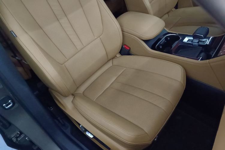 Used Li Auto ONE 2020 Extended-Range 6-Seater Version Right Front Seat
