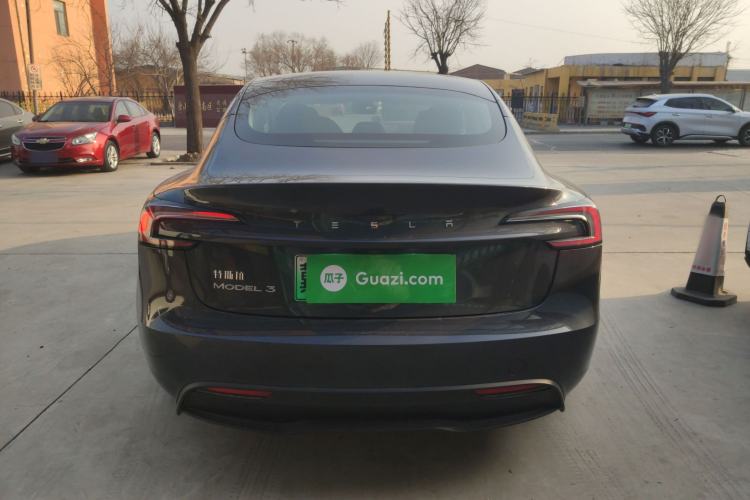 Used Tesla Model 3 2023 Rear-Wheel-Drive Version
