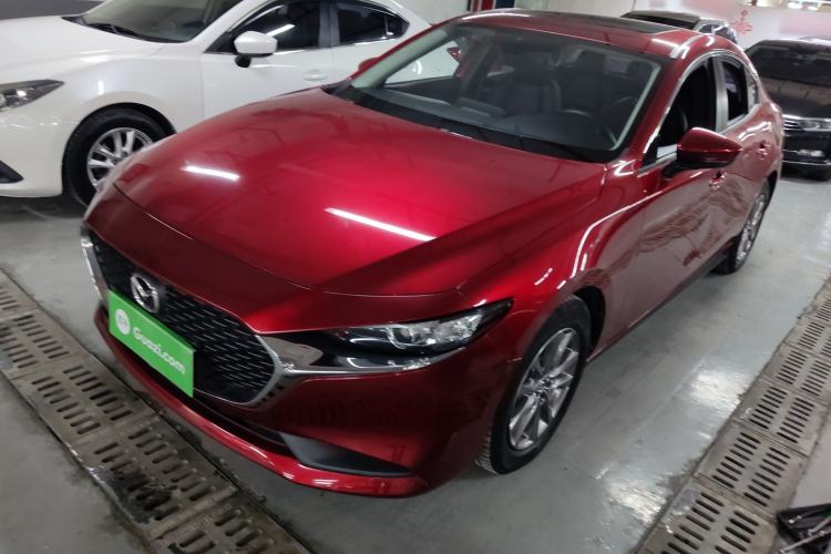 Used Mazda 3 Axela 2020 1.5L Automatic Luxury Version