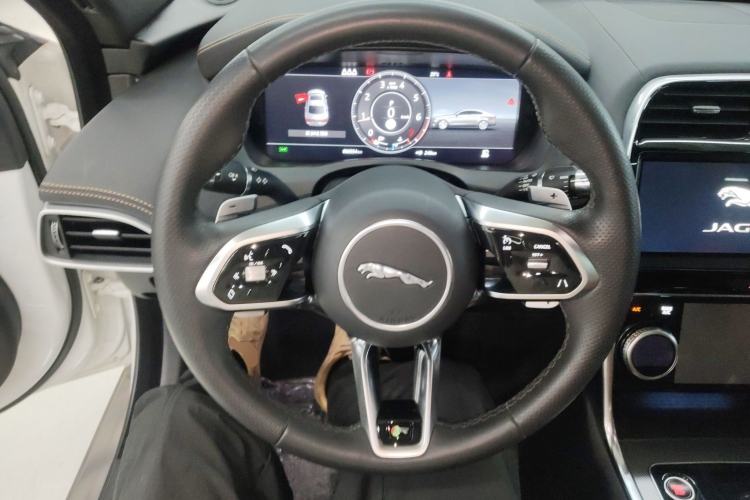 Used Jaguar XEL 2020 2.0T 200 PS R-DYNAMIC S Advanced Sport Edition Steering Wheel