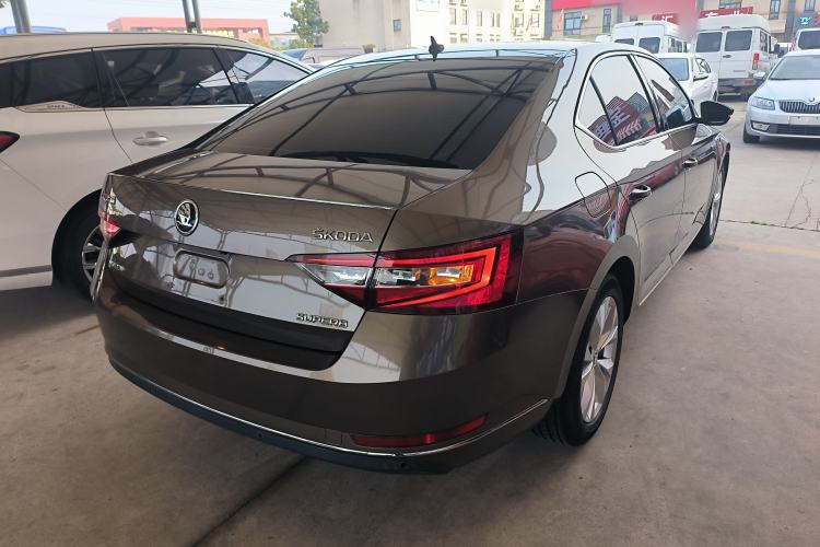 Used Skoda Superb 2016 TSI330 DSG Innovation Edition
