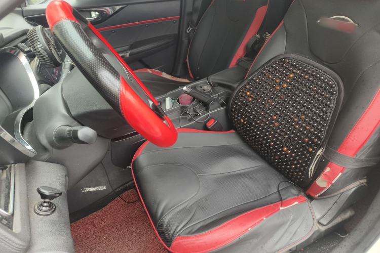 Used Venucia D60 2018 1.6L Manual Comfort Edition Left Front Seat