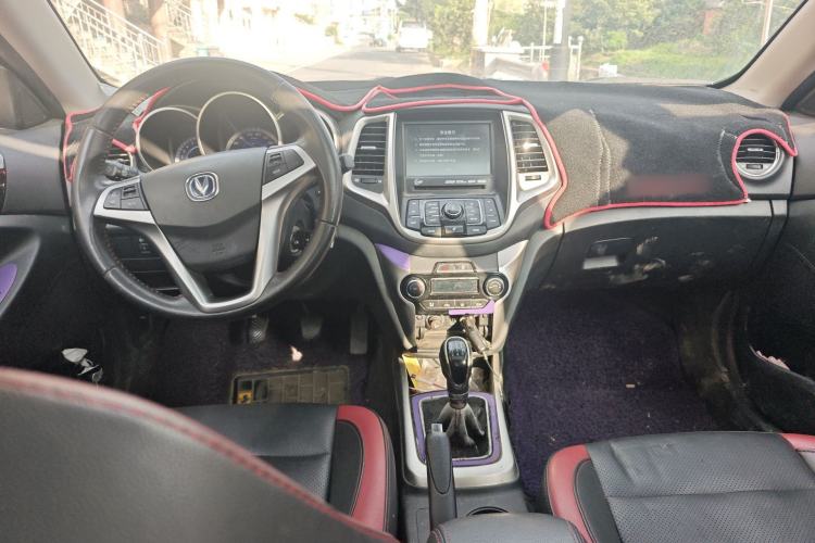 Used CHANGAN Eado 2013 1.6L Manual Junkuo Model China IV Standard Center Console
