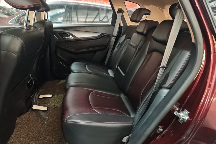 Used Baojun 560 2015 1.8L manual luxury version