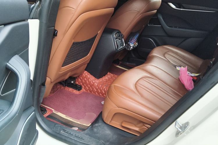 Used Maserati Levante 2016 3.0T Standard Edition Left Rear Seat