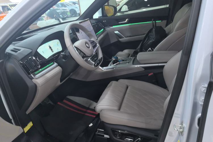 Used BYD Tang New Energy 2024 DM-i Glory Edition 112KM Flagship Model Left Front Seat