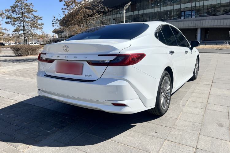 Used Toyota Camry 2024 2.0 GVP Luxury Edition Exterior 6