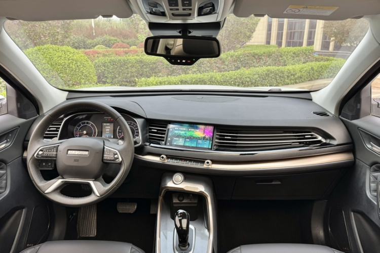 Used Haval H6 2020 1.5 GDIT Automatic Platinum Champion Edition Interior 6