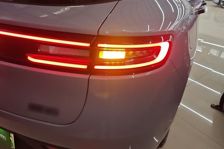 Used Hima AITO M5 2024 Extended-Range Max RS Four-Wheel Drive Advanced Intelligent Driving Version
