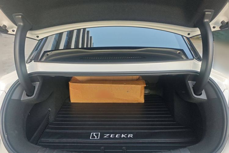 Used Zeekr 007 2024 Rear-Drive Intelligent Driving Version 75 kWh
