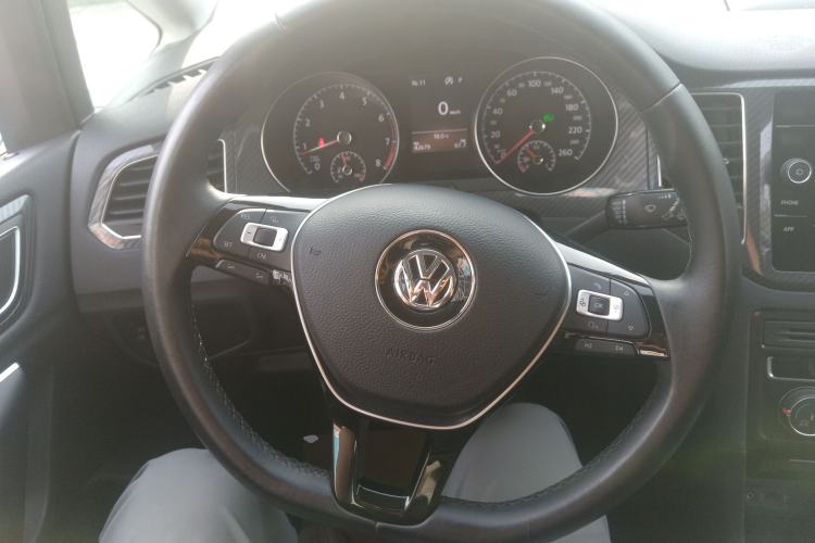 Used Volkswagen Golf Sportsvan 2018 280TSI Automatic Luxury Model Steering Wheel
