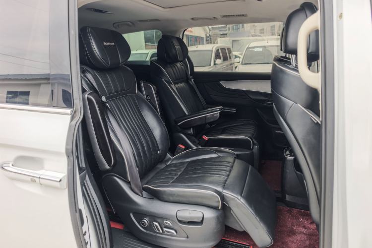 Used Roewe iMAX8 2021 400TGI Supreme Series Prestige Edition
