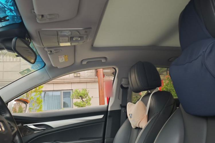 Used Geely Auto Emgrand GT New Energy 2018 1.5T PHEV Yaoxiang Edition Interior 6