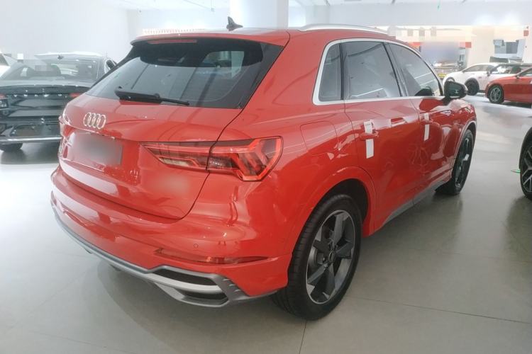Used Audi Q3 2023 35 TFSI Fashion Dynamic Model (1.5T)

