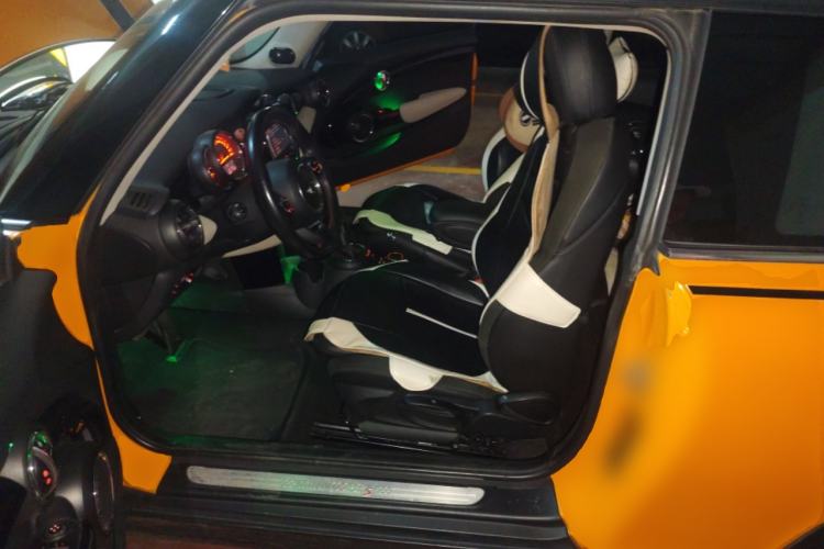 Used MINI 2014 2.0T COOPER S Excitement Driver Seat