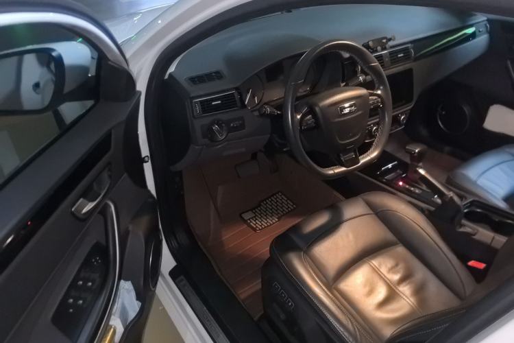 Used Qoros 3 2014 Sedan 1.6T Automatic ZhiZhen Model
