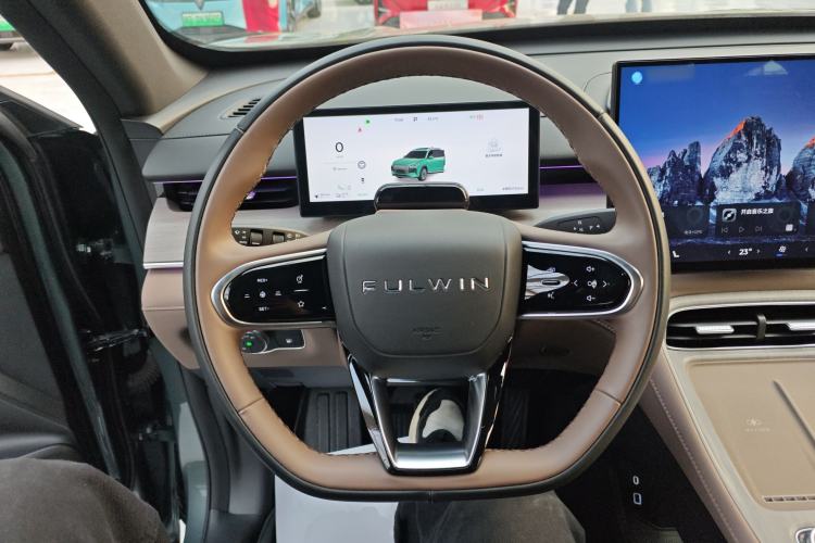 Used Chery Fengyun T8 2025 1.5T 130km Deluxe Version 5 Seats Steering Wheel